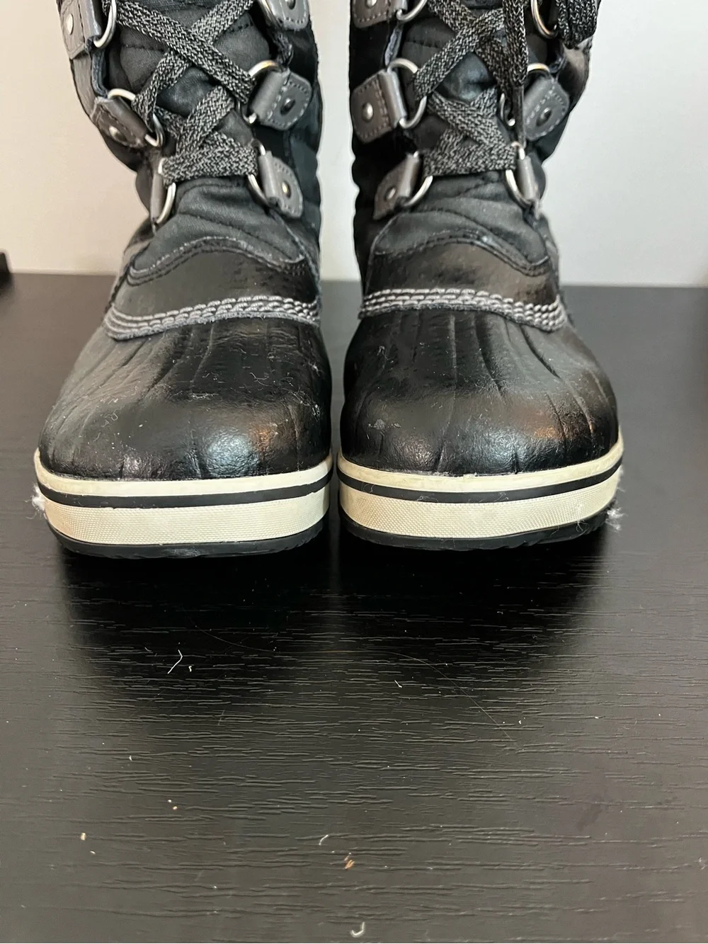 Sorel Tofino Youth Black Faux Fur-Trim Winter Lace-Up Snow Boots Big Girl’s 3